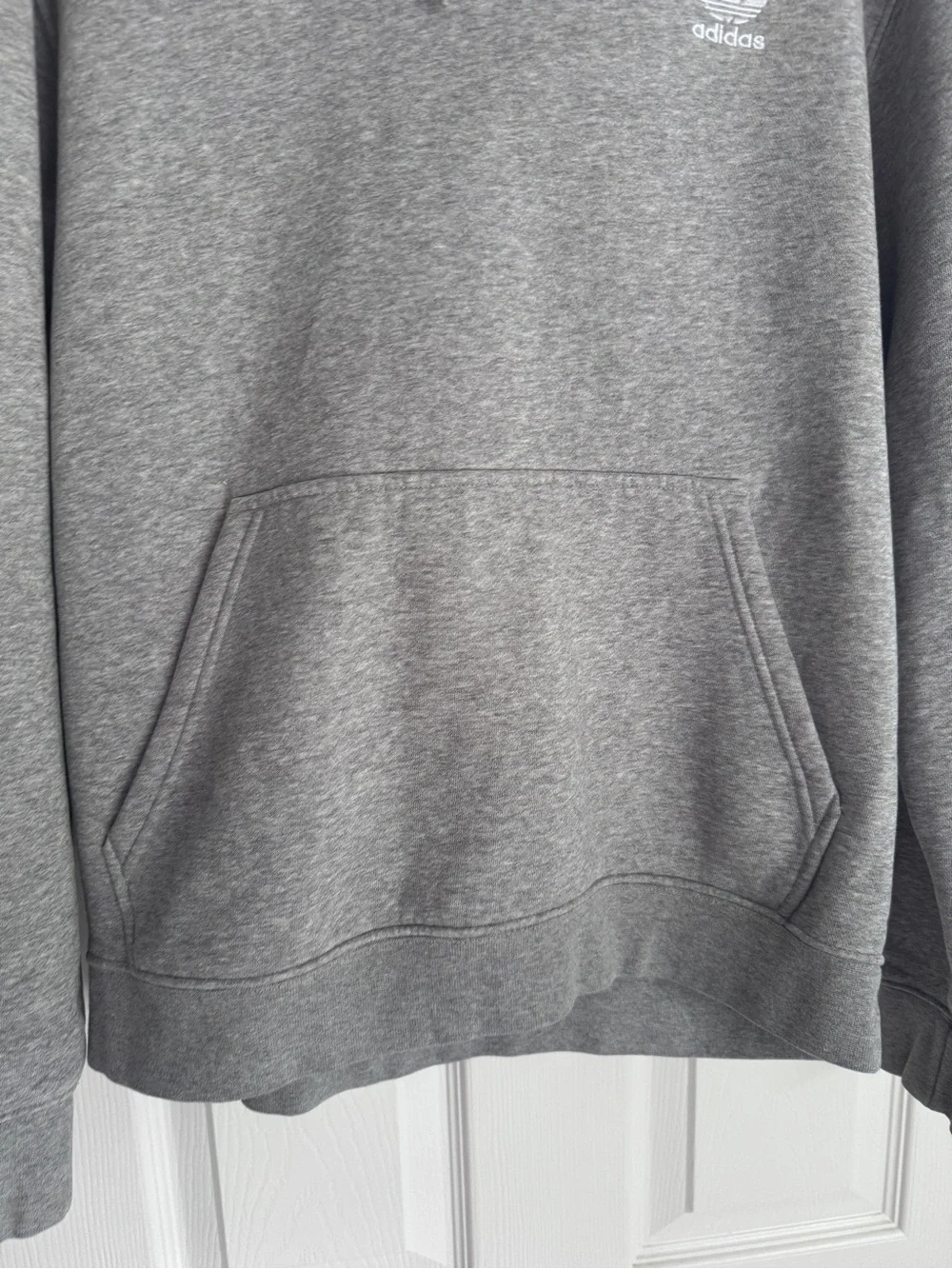 Adidas Men’s Gray Originals Trefoil Pullover Hoodie, Athletic Top - Picture 4 of 10
